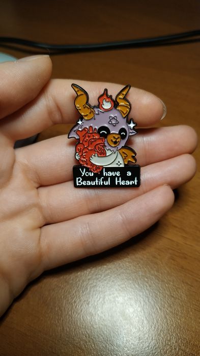 Металлические значки/пины на одежду, сумки