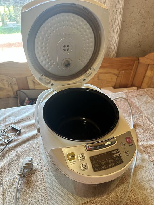 Мультиварка Redmond RMC-M4500, 5л