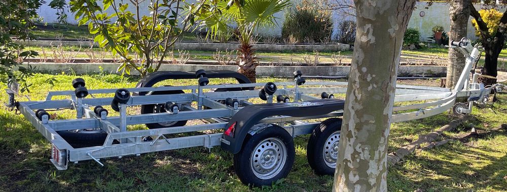 Atrelados barco com travão de inércia novos