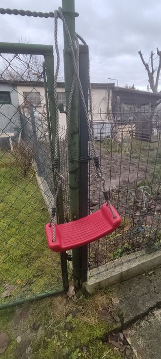 Huśtawka ogrodowa  plastikowa