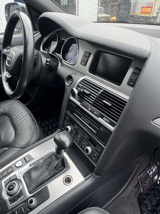 Audi Q7 продам 2015
