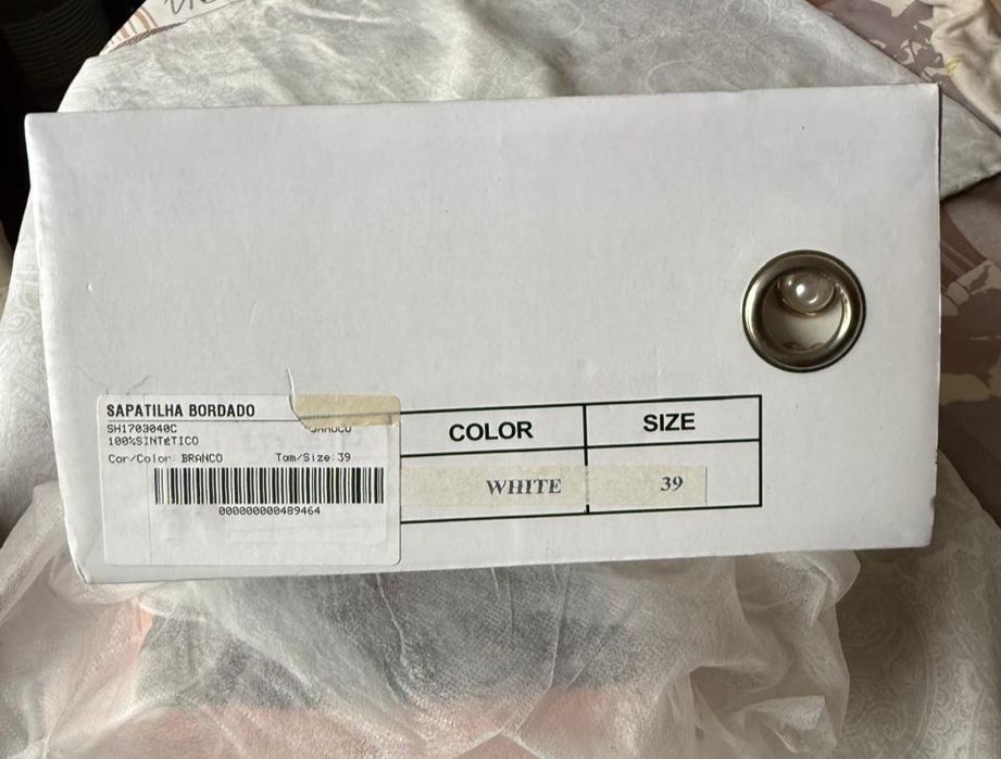 Tênis da marca Sahoco
