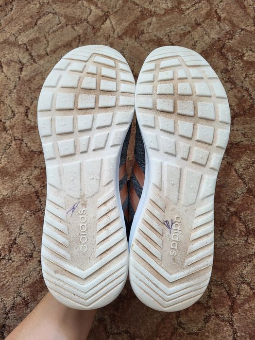 Оригинальные женские кроссовки Adidas QT Racer
