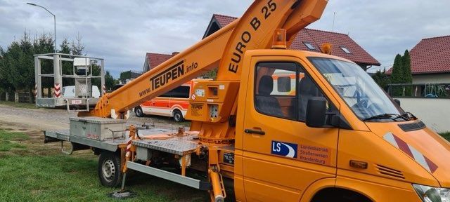 Wynajem zwyżki 25m do 30 m - podnośnik koszowy