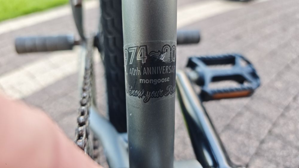 Rower BMX Mongoose Capture