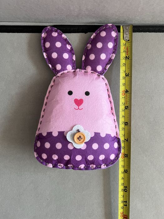 Boneco Coelhinho Artesanal – Feito à Mão e Super Fofo!