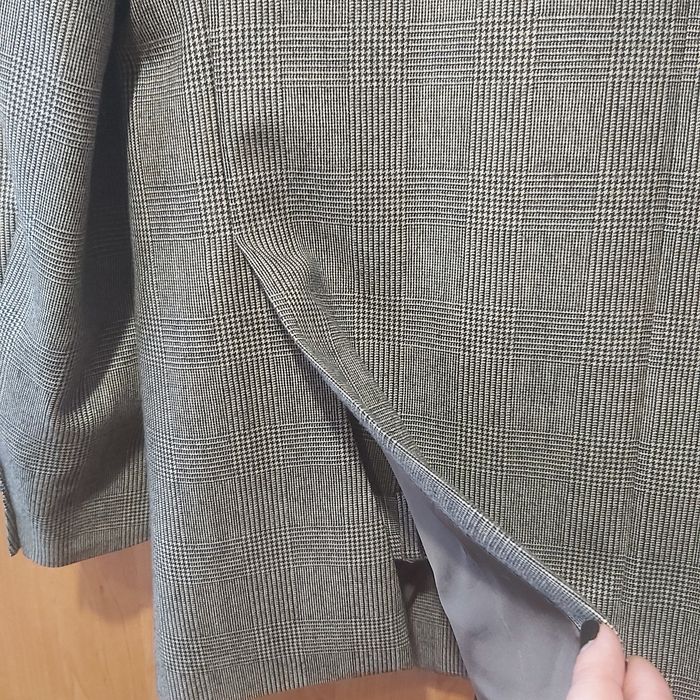 Шикарный костюм BAUMLER-100 % Шерсть