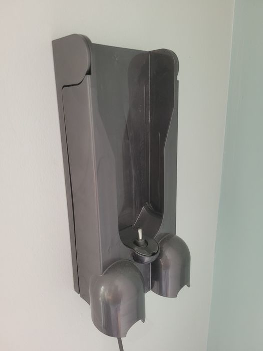 Uchwyt ścienny dyson v12