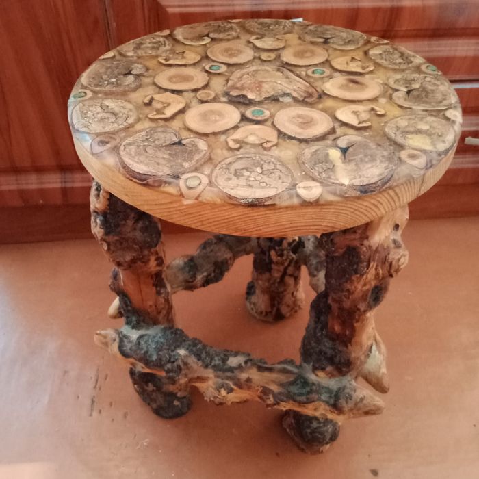 Продам стул,ручная работа.