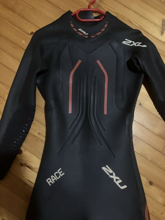 Гидрокостюм для плаванья на открытой воде