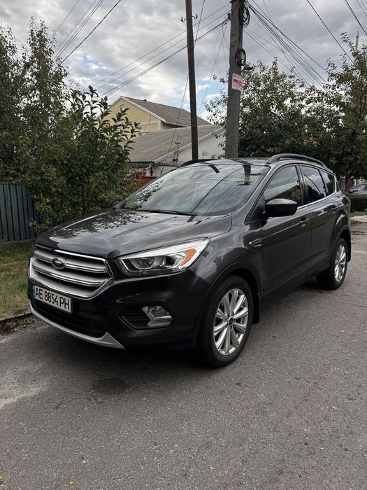 Продам Ford Escape 2018 р