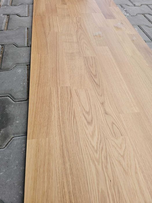 Deska dębowa lakierowana  2lamelowa 11x130x990 (30 m2)