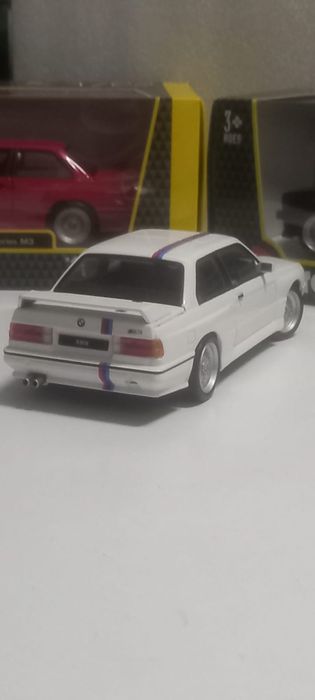 1988 Bmw 3 series m3 escala 1:24