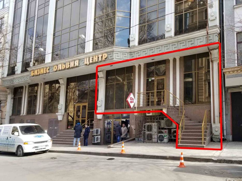 Центр Сдам фасадное помещение в БЦ Ольвия на Бунина Жукова