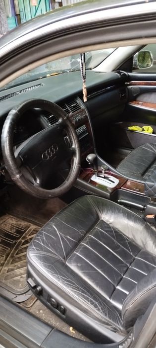 audi a8 d2 3.7газ бензін