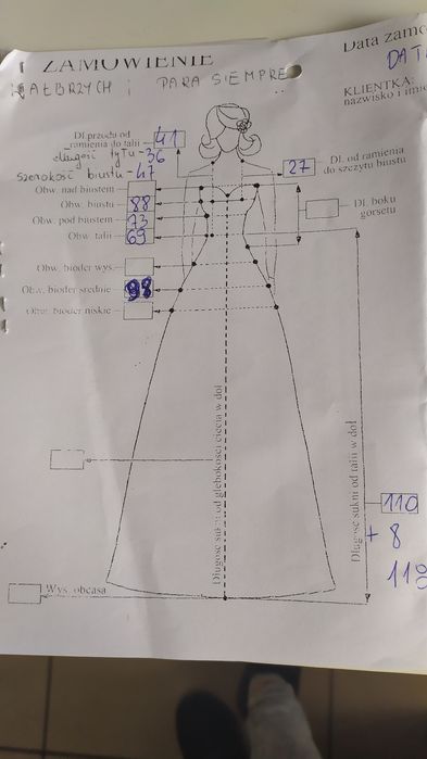 Biała Suknia Ślubna