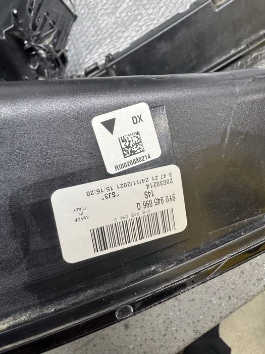 Задні ліхтарі Porche Cayene 2018-2023 Black