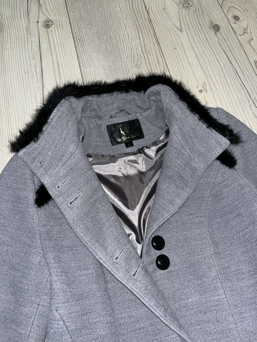 Пальто жіноче з норочкою