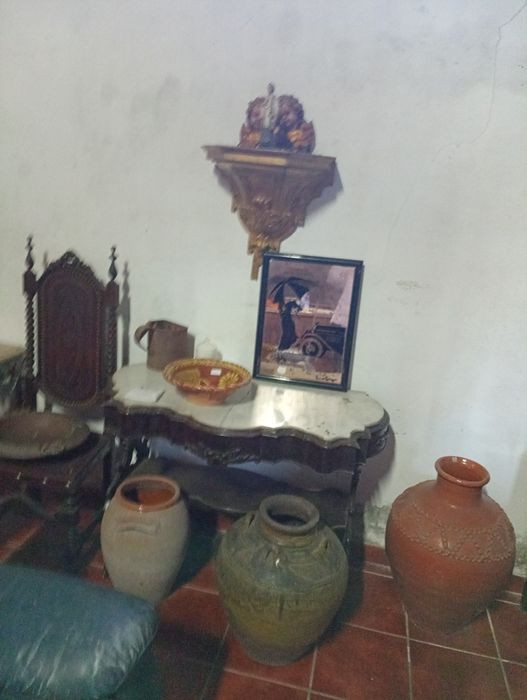 Recheio de loja de antiguidades