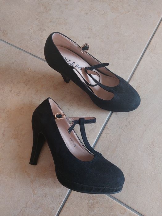 Sapatos salto alto pretos, 36