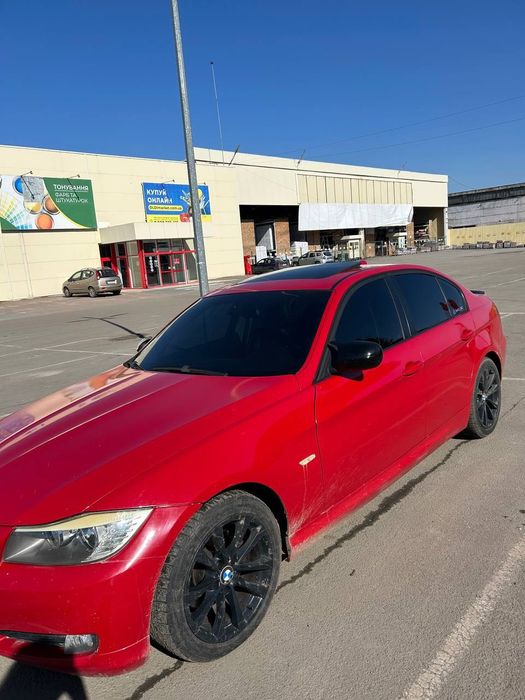 Продам BMW E90в гарному стані