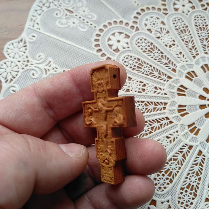 Хрест натільний дерев'яний.Хендмейд.