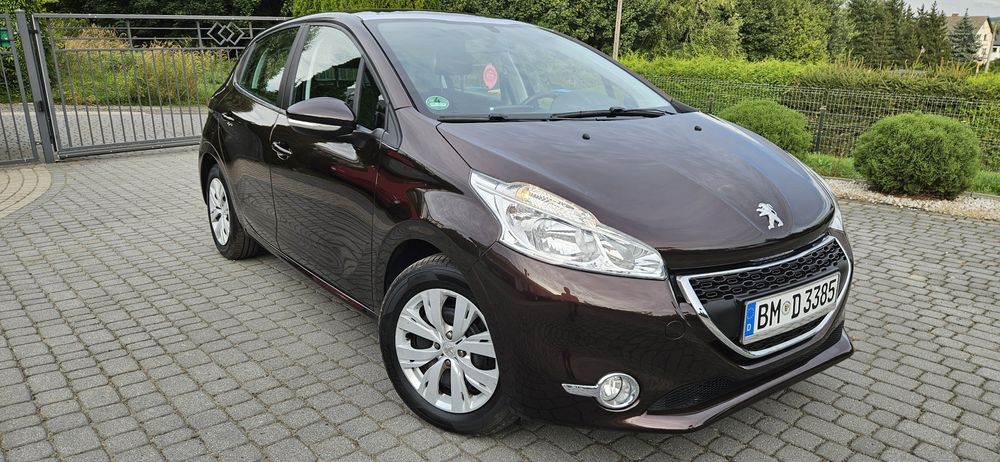 Peugeot 208