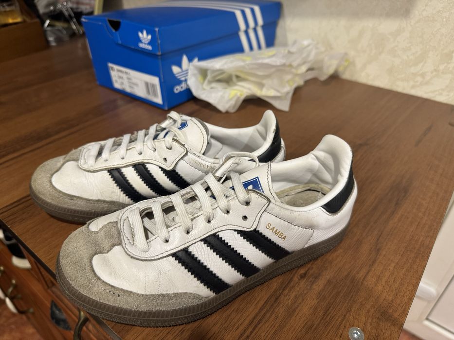 Продам дитячі кросівки adidas samba, стан нових