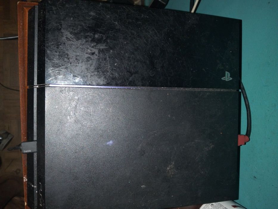 Ps4 FAT 500 GB Bom estado