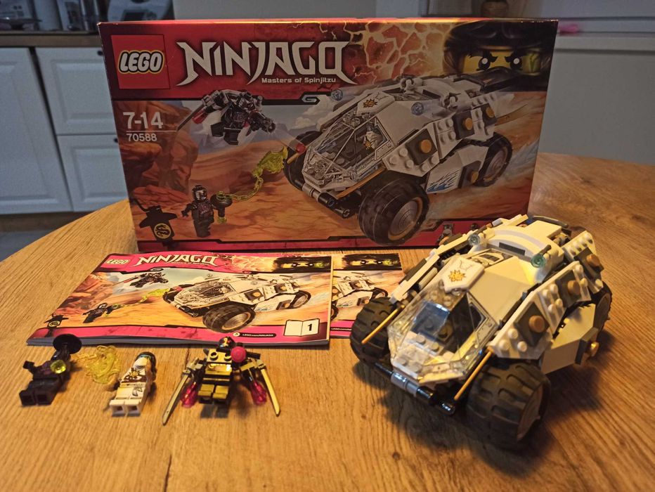 LEGO Ninjago 70588 Samochód tytanowego ninja