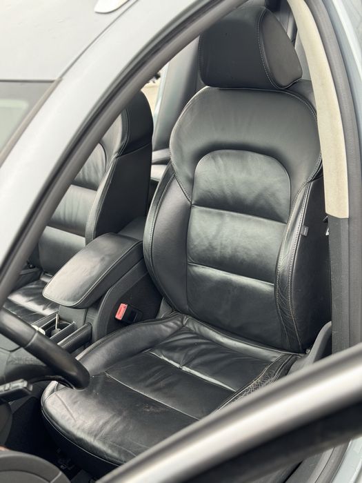 Салон Сидіння Сідушки Диван Карти двери Суперб2 Superb 2  Skoda