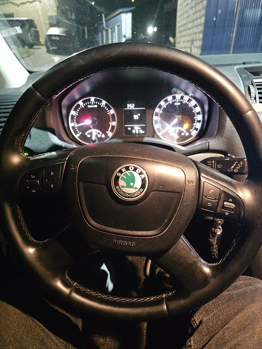 Skoda octavia 1.6 2012