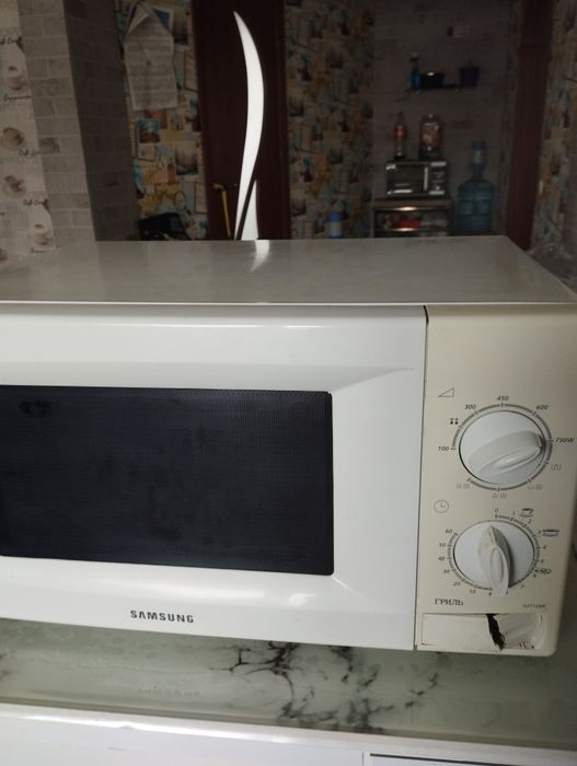 Продам мікрохвильовку