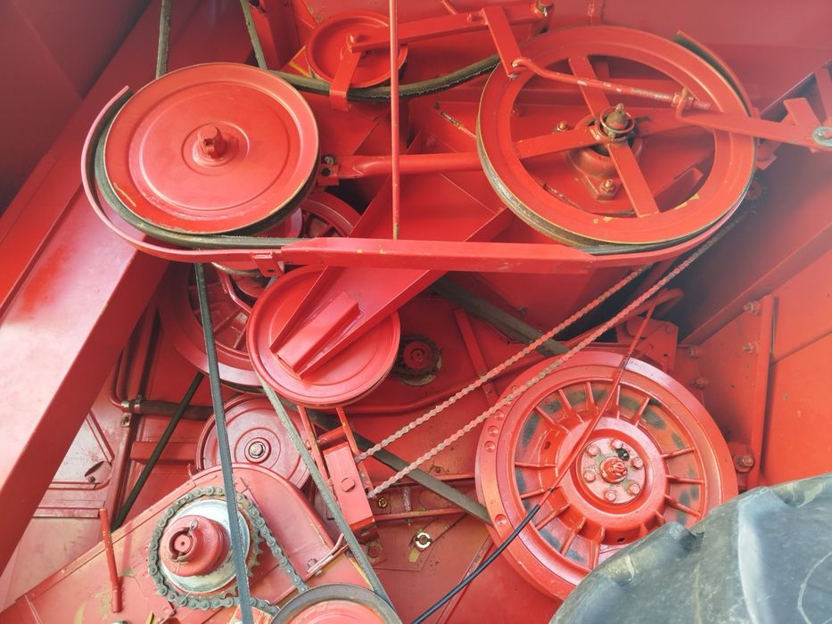 Комбайн Массей Фергюсон 20. Massey Ferguson 20