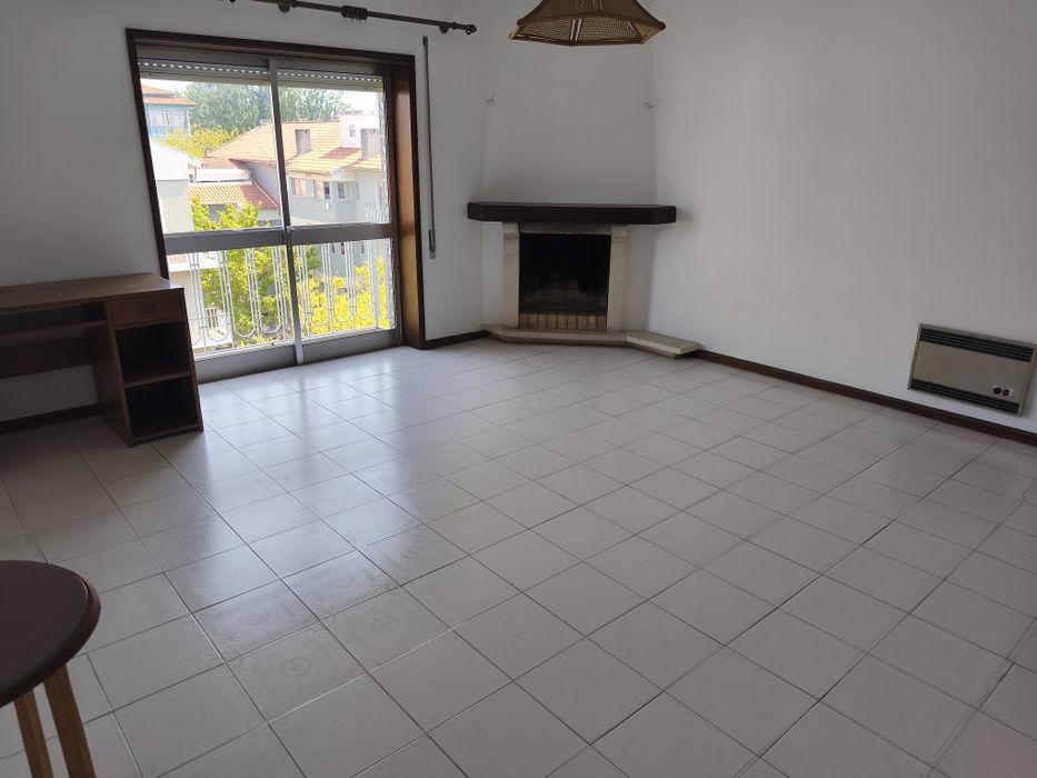 T3 Bairro do Liceu Aveiro. Particular a particular.