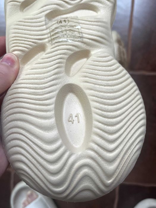 Жіночі сандалі Adidas Yeezy Foam Runner крокси раннери