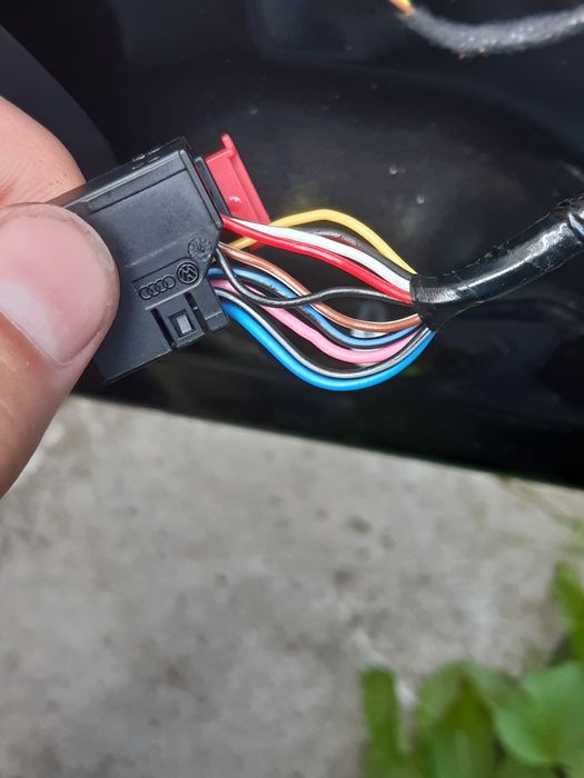 Lusterko lewe Audi A5 F5 8W6 LY9T czarne 21r- 10pin