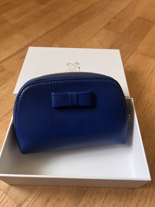 Nowa kismetyczka skórzana