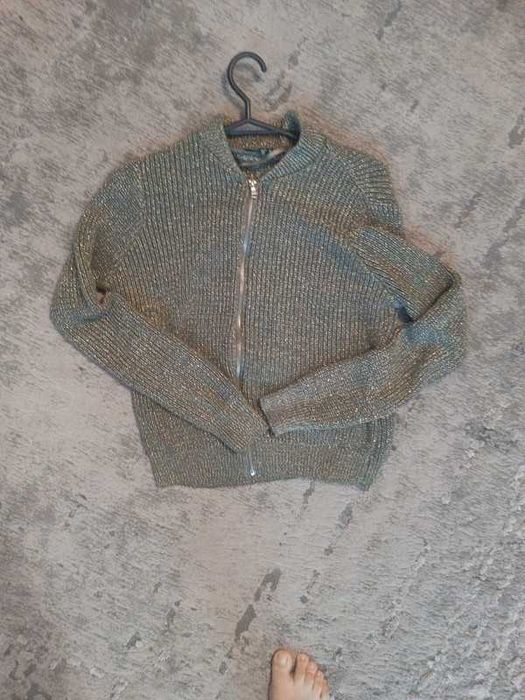 Sweter kardigan złoto