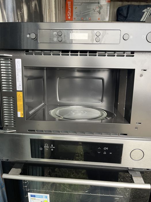 Вбудована мікрохвильова піч WHIRLPOOL  AMW4900 NB скло чорне