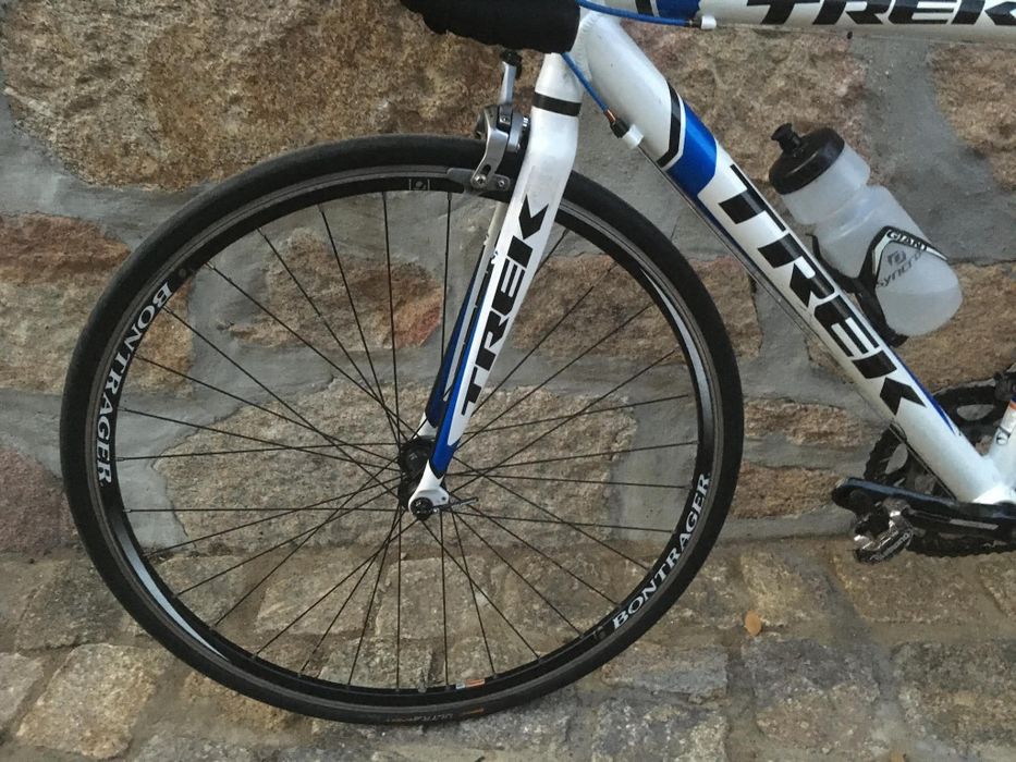 Bicicleta estrada trek