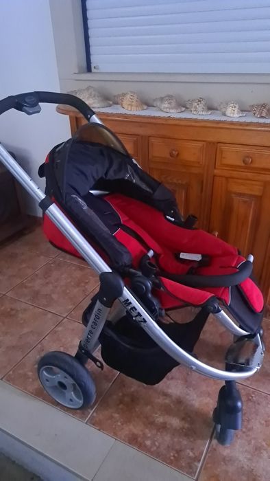 Carrinho de bebé Pierre Cardin