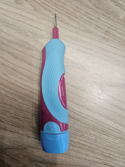 Szczoteczka elektryczna dla dzieci BRAUN ORAL-B