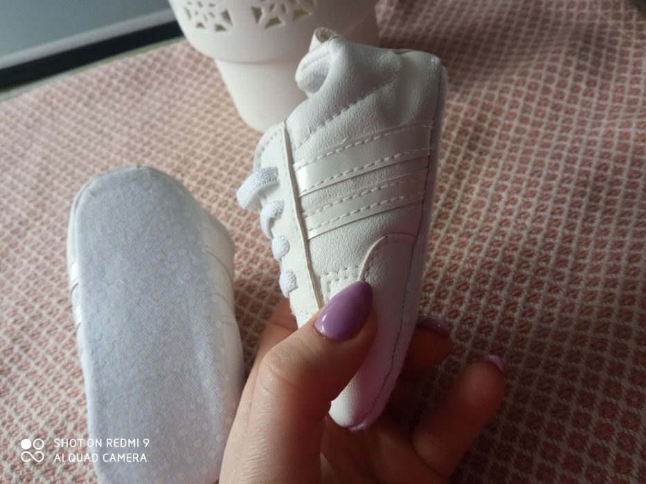 NOWE Adidaski buciki trampki niechodki białe