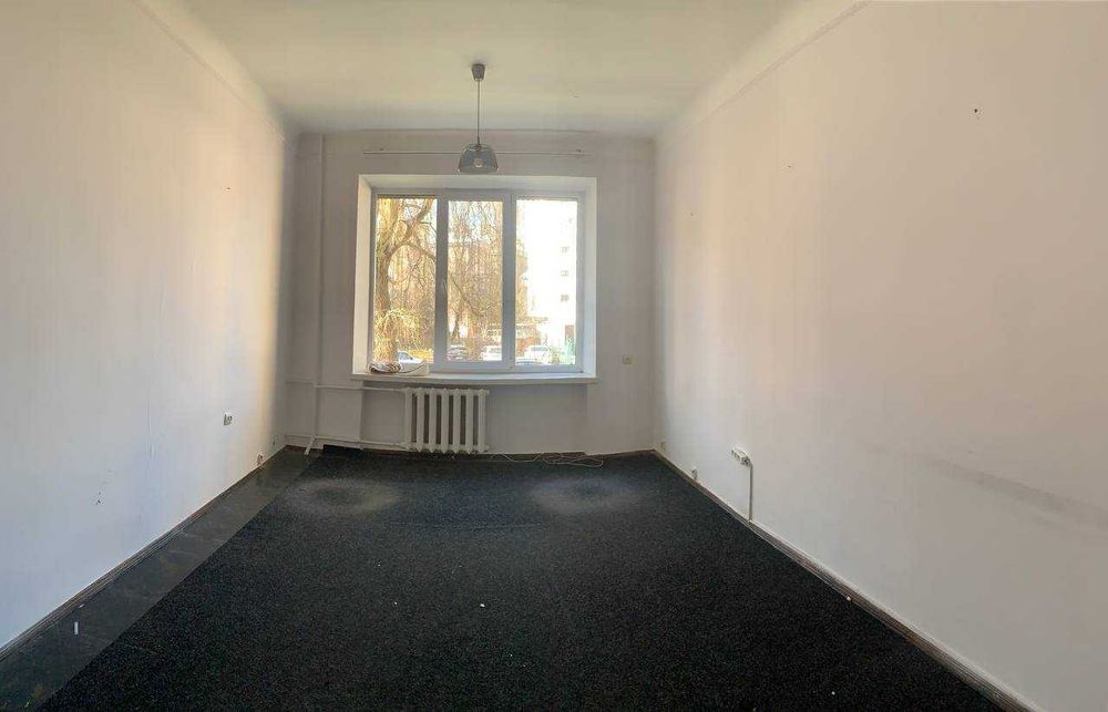 Приміщення під офіс або послуги 18,5 кв.м. Львів, вул. Тершаковців, 2а