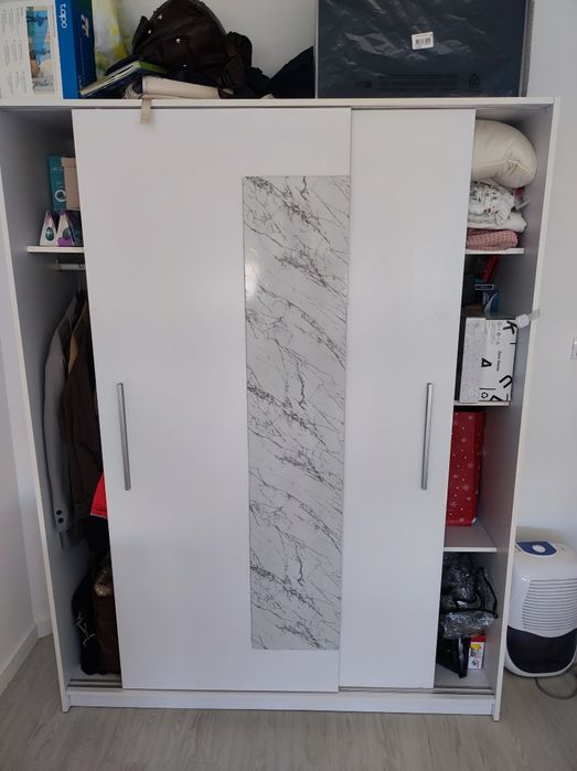 Roupeiro YORK Conforama portas deslizantes com espelho 150x195cm branc