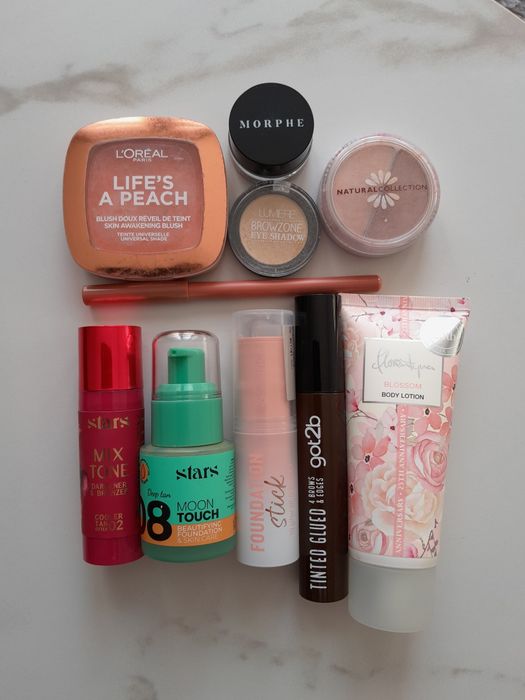 Zestaw kosmetyków 10 sztuk Stars Morphe i inne