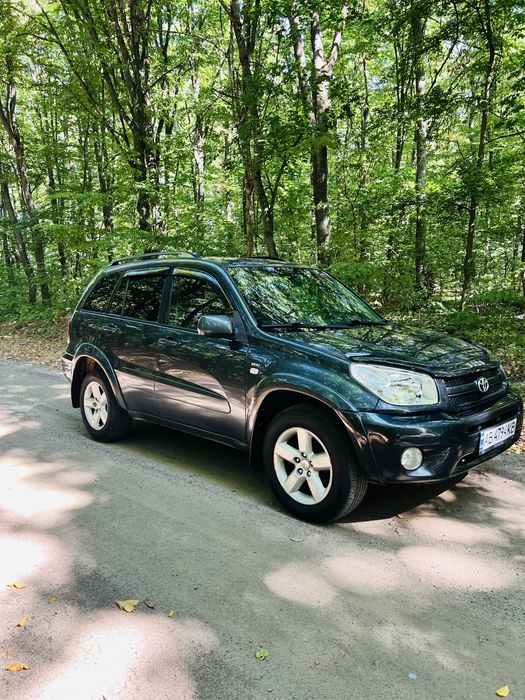 Продам Toyota RAV4