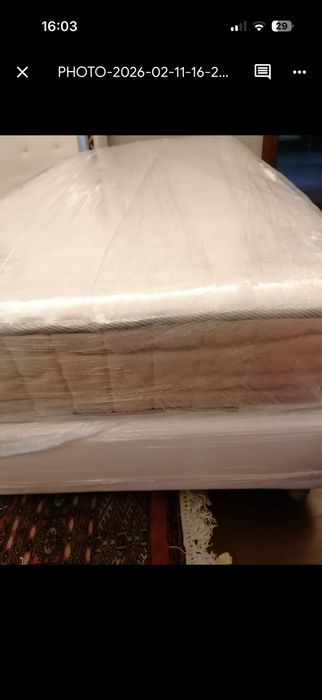 Duas camas com dois colchoes ikea