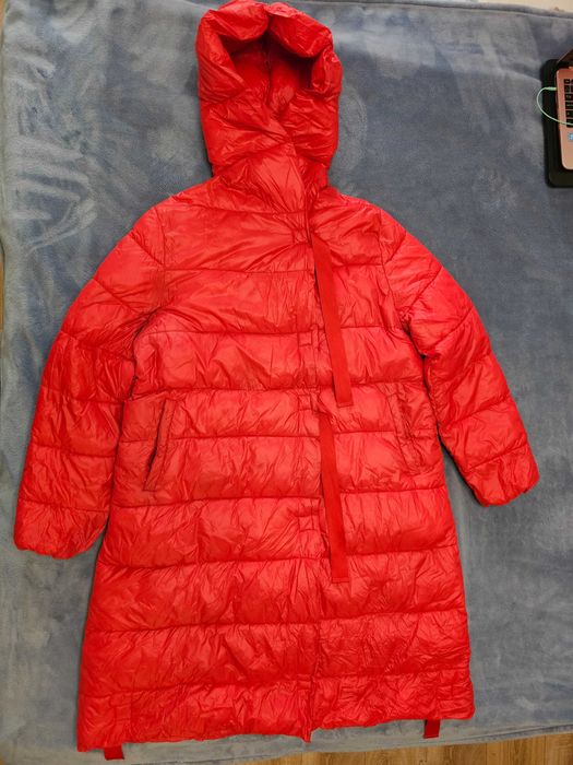 Куртка червона жіноча